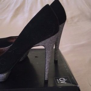 DV Dolce Vita black suede platform heels. Size 8M